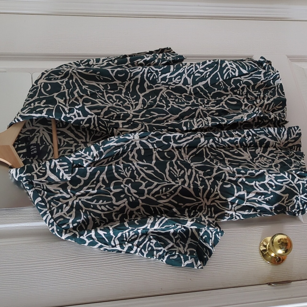 Floral Resort Style Shirt